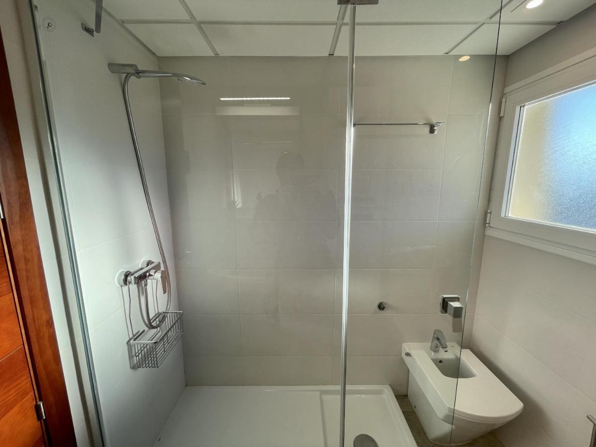Exclusive Beachfront Apartment Torremolinos - Pool - Paddle - Tenis - Wifi - Central Aircon Kültér fotó