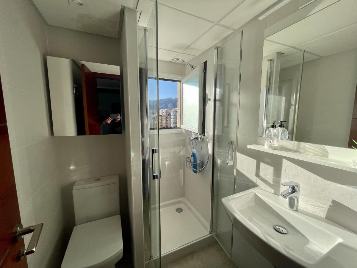 Exclusive Beachfront Apartment Torremolinos - Pool - Paddle - Tenis - Wifi - Central Aircon Kültér fotó